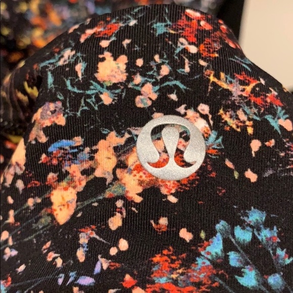 Time to sweat lululemon flowerscent sports bra - Picture 5 of 6